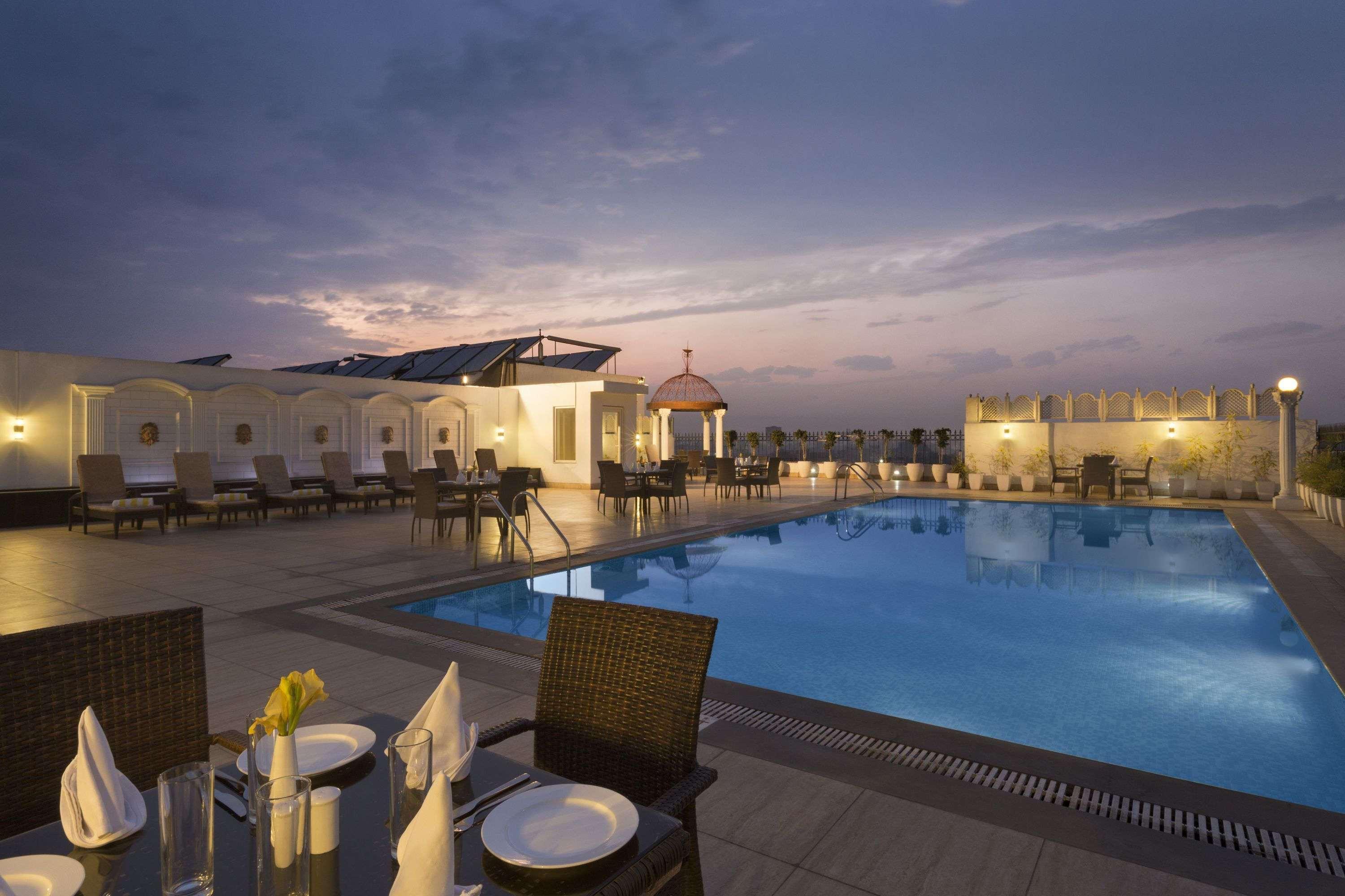 Hotel Ramada By Wyndham Amritsar Extérieur photo