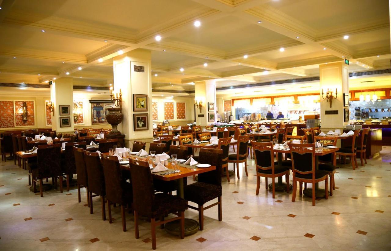 Hotel Ramada By Wyndham Amritsar Extérieur photo