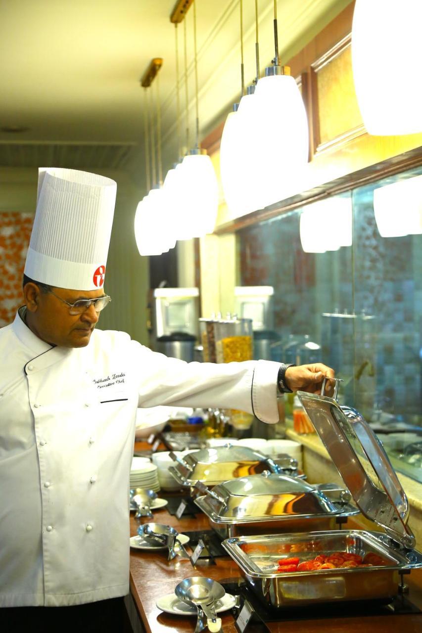 Hotel Ramada By Wyndham Amritsar Extérieur photo